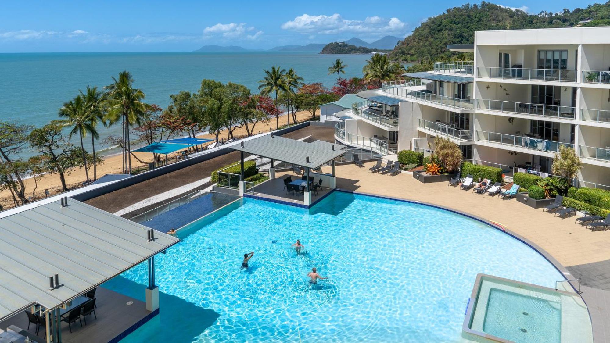 Vue Apartments Trinity Beach Exterior foto
